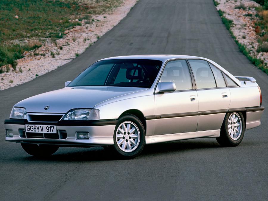  Opel Omega 3000 (A) 1987 года  (фото 26 из 29)